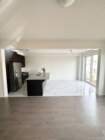 For Lease - 3023 Hollyberry Trail, Pickering, Ontario - Photo 5