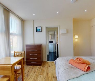 Studio to rent - Photo 5