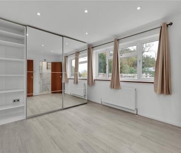 3 bedroom detached house to rent - Photo 4