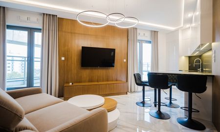 Warszawa, Wola, Mirów, Aleja „Solidarności” - Photo 3