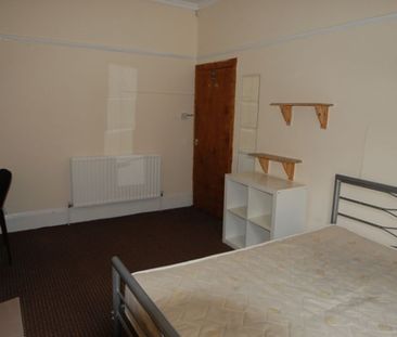 6 bedroom 3 bathrooms - Photo 4