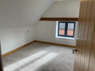 3 bedroom barn conversion to rent - Photo 3