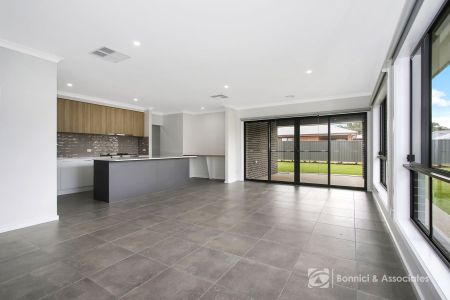 47 Eisenhauer Drive, Thurgoona - Photo 2