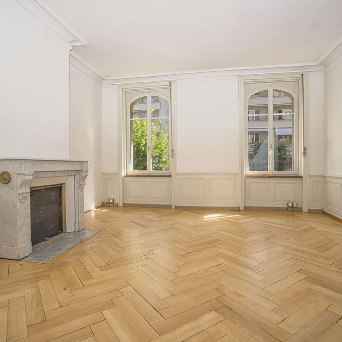 Rent a 5 ½ rooms apartment in Fribourg - Photo 1
