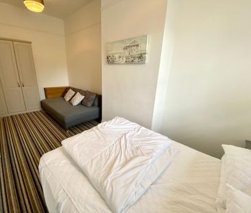 2 bedroom flat to rent - Photo 5