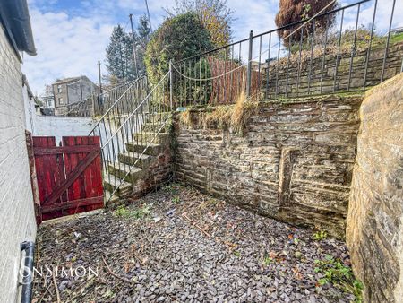 Burnley Road East - Photo 5