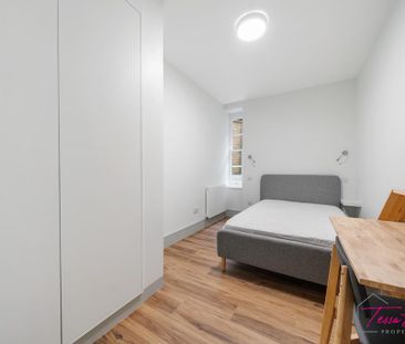 1 bedroom in a flat share to rent - Photo 3