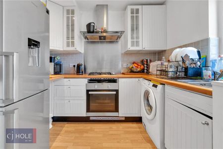 3 bedroom terraced house to rent - Photo 5