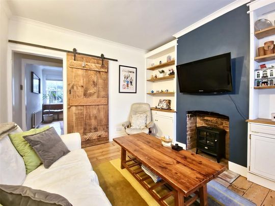2 bedroom terraced house to rent - Photo 1