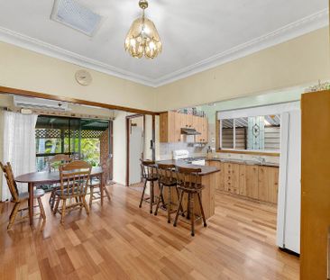 Spacious 3-Bedroom Home in a Convenient Seven Hills Location - Photo 1