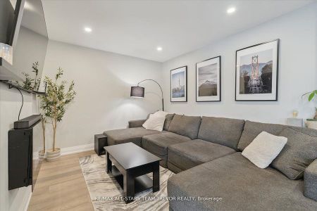 For Lease - 6 Newlands Avenue Unit# main, Georgina, Ontario - Photo 2