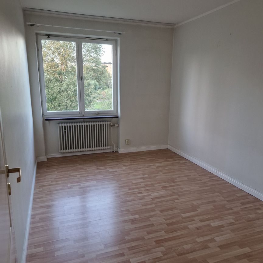 Sjödalsbacken, Huddinge - Photo 1