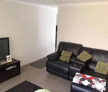 Secret Harbour Lock & Leave - View Saturday 11am 29 November - Photo 2