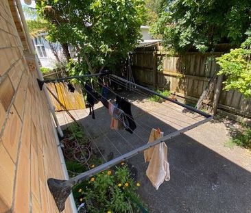 Sunny 3-Bedroom Family Home in the Heart of Howick - Photo 5