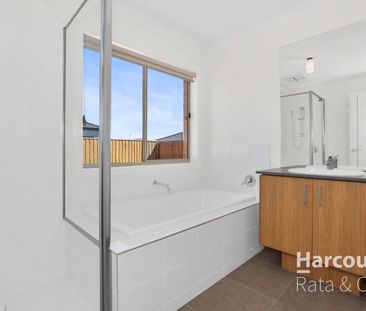 Modern 4-Bedroom Home in the Heart of Beveridge - Photo 5