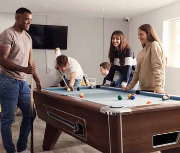 Medium Standard Double Ensuite - Photo 3