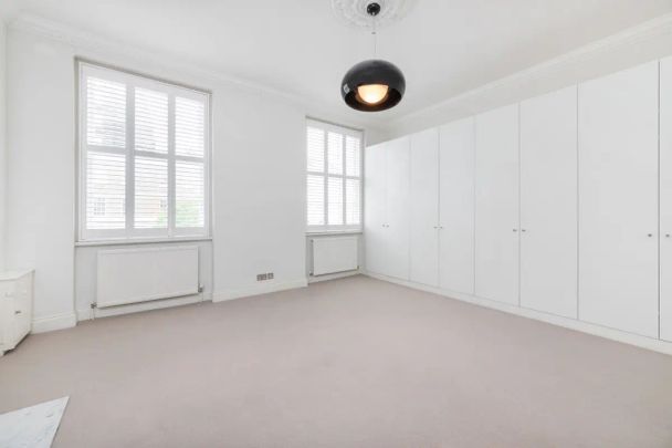 2 bedroom flat in St ~John's Wood - Photo 1