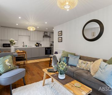 2 bed flat to rent in Watcombe Beach Road, Torquay, TQ1 - Photo 3