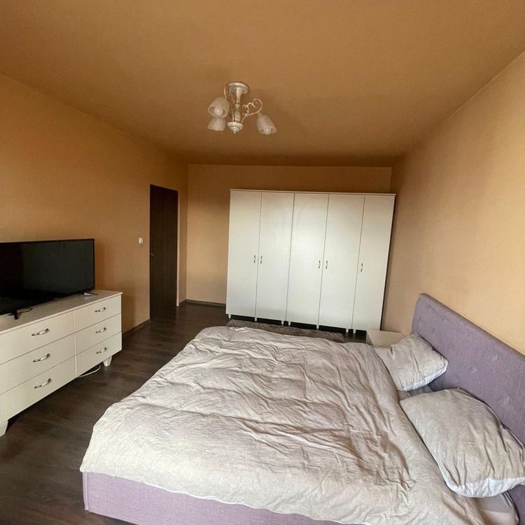 Apartament cu 2 camere, zona 7 Noiembrie - Fotografie 1