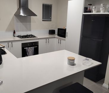 Scarborough - Photo 2