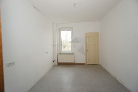 Große 2-Raum-Wohnung mit tollen Holztüren, Tageslichtbad und Abstellkammer - Photo 2