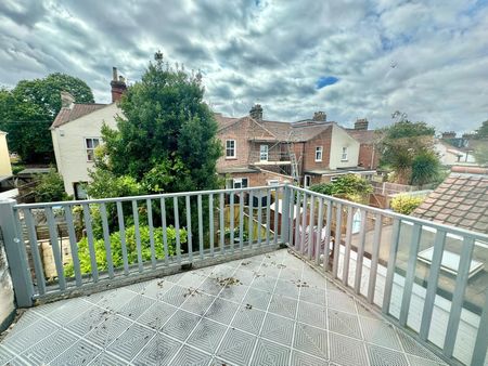 Trix Road, Norwich - Photo 2