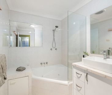 Holland Park West - Photo 6