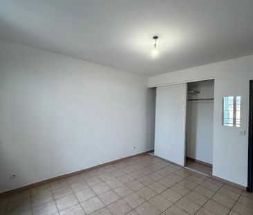 Location Appartement 3 pièces 68m² ST MAXIMIN LA STE BAUME 83470 - Photo 4