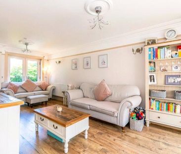 3 bedroom end of terrace house to rent - Photo 6
