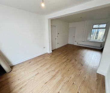 Church Street, BARGOED - Photo 4