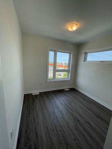 For Lease - 1081 Danforth Road Unit# 142, Toronto, Ontario - Photo 5