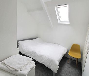 4 bed maisonette to rent in NE6 - Photo 2