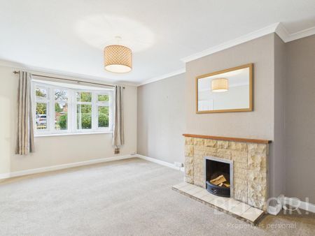 3 bedroom semi-detached house to rent - Photo 2