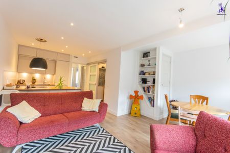 Hoogte Kadijk | East Center | Furnished | Ref 6310 | € 2.750 excl. bills | Available from 15 December - Photo 3