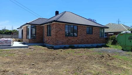 Renovated 2 bedroom Home Otara - Photo 2