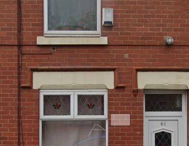 2 Bed Terraced House, Levens Street, M6 - Photo 1