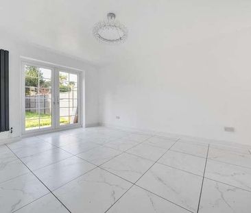 Birch Hill, Berkshire, RG12 - Photo 3