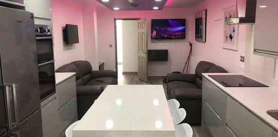 219 Hubert Road - Photo 2