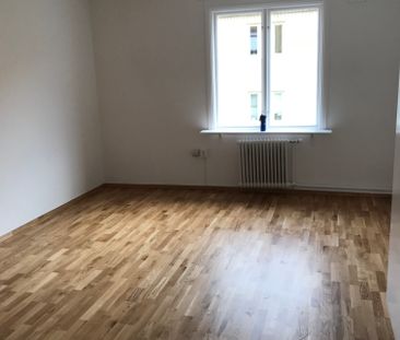 Karlagatan 7 A - Foto 1