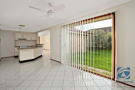 16 Mazari Grove, 2768, Stanhope Gardens Nsw - Photo 2