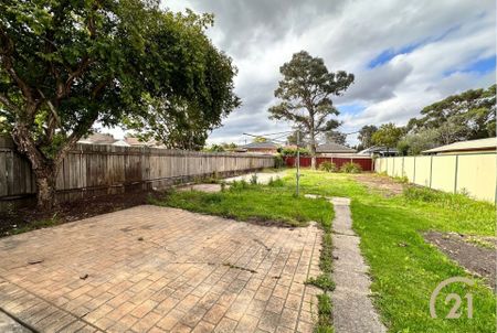 Family Comfort and Convenience in Prime Villawood Location! - Photo 4