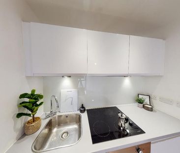 Studio to rent - Photo 1