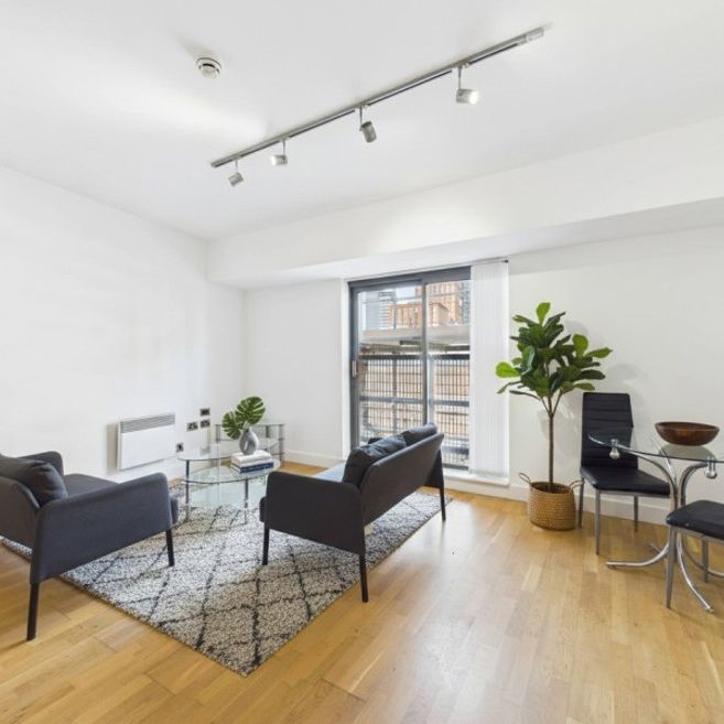 Express Networks :: Ancoats - Photo 1