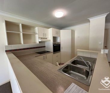 $650 per week - Photo 5