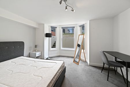 3 Bed Student Accommodation - Photo 5