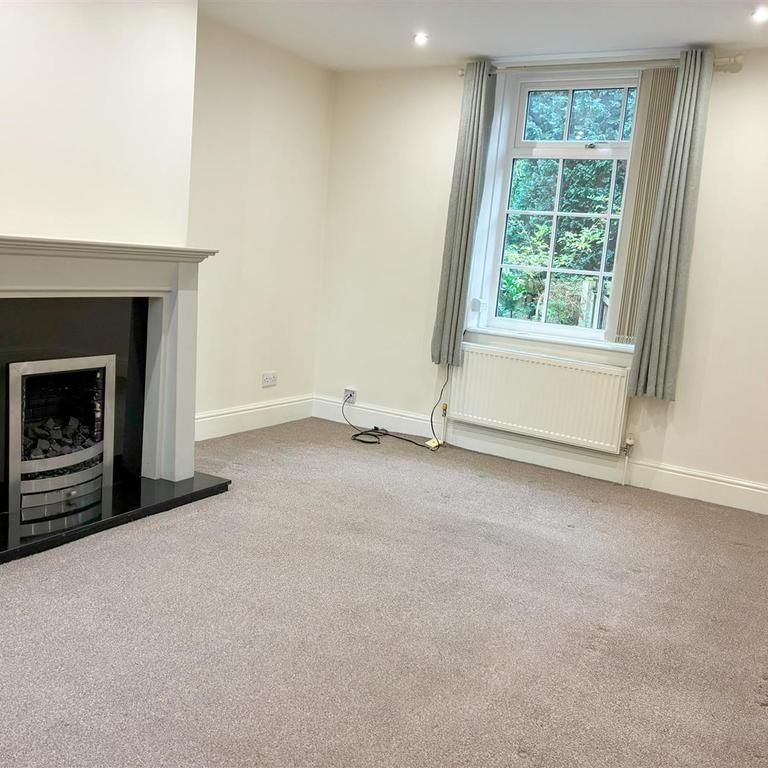 3 bedroom end of terrace house to rent - Photo 1