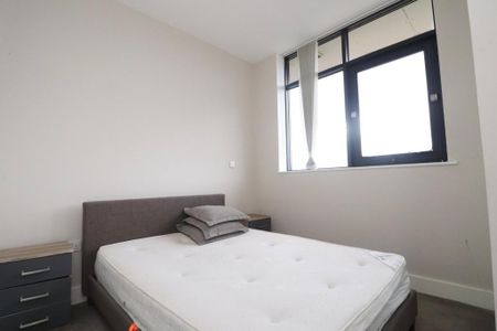 2 bedroom flat to rent - Photo 3