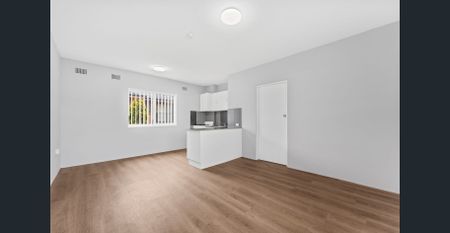 RENOVATED ONE BEDROOM UNIT - Photo 3