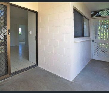 8/94 Birch Street, Manunda, Qld 4870 - Photo 6