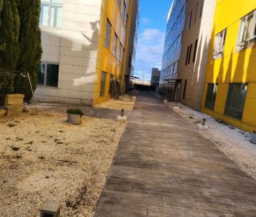 Loft de alquiler en Calle de Francisco Aritio, Estación - Los Manan... - Photo 6